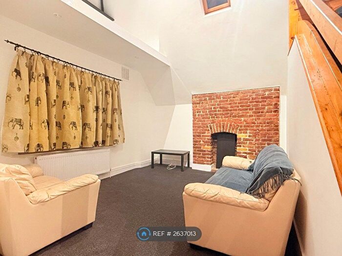 3 Bedroom Flat To Rent In Dean Road, London, NW2