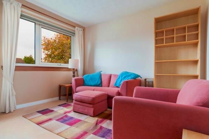 1 Bedroom Flat To Rent In Craigievar Square, Edinburgh, EH12