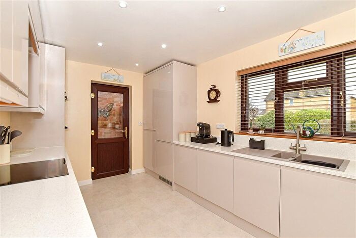 4 Bedroom Detached House For Sale In Chaffinch Way, Paddock Wood, Tonbridge, Kent, TN12