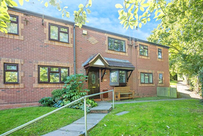 1 Bedroom Mews For Sale In Woodland Way, Birchmoor, B78