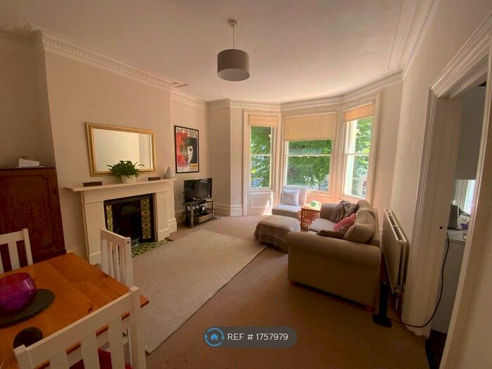 2 Bedroom Flat To Rent In St. Aubyns, Hove, BN3