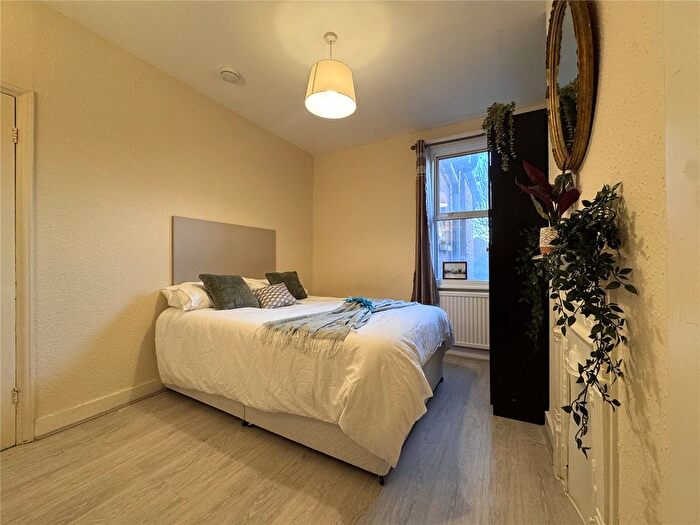 1 Bedroom Property To Rent In Kings Road, Willesden, NW10