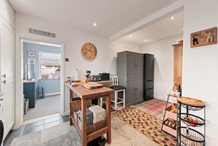 2 Bedroom Detached House For Sale In London Road, Long Sutton, Spalding, PE12