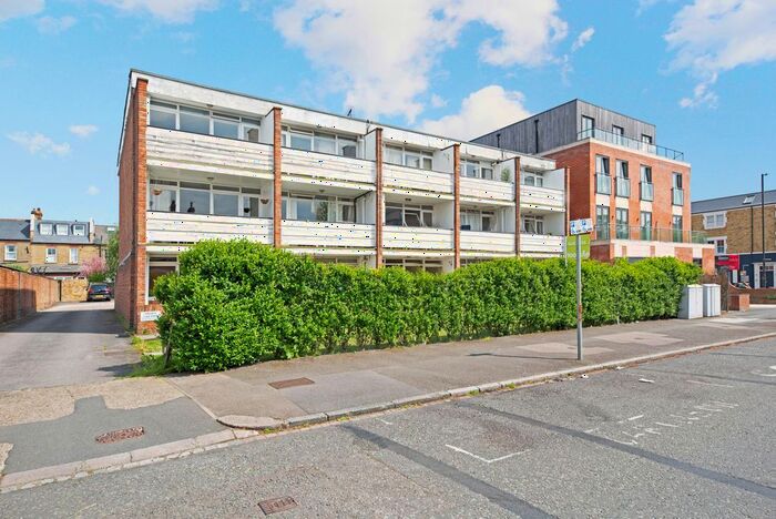 1 Bedroom Flat To Rent In Lambton Court, Lambton Road, Raynes Park, SW20