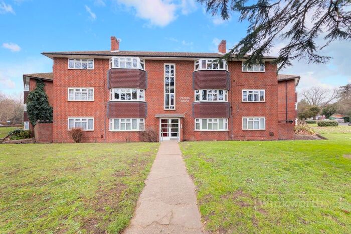 2 Bedroom Flat To Rent In Southend Road, Beckenham, BR3