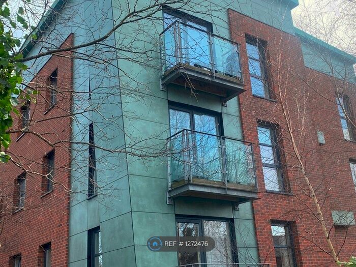 2 Bedroom Flat To Rent In Lower Hall Street, St. Helens WA10