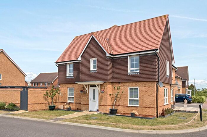 3 Bedroom Semi-Detached House For Sale In Tranquillity Way, Selsey, PO20