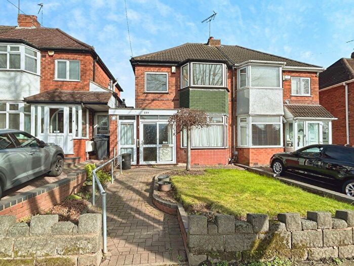 3 Bedroom Semi Detached House For Sale In Rocky Lane, Perry Barr, Birmingham, B42