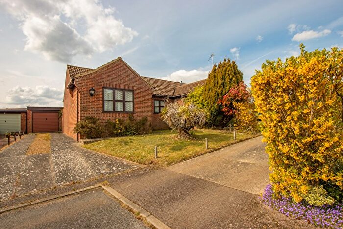 2 Bedroom Semi-Detached Bungalow For Sale In Margarets Close, Hunstanton, PE36