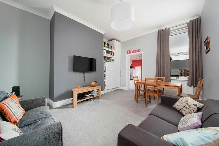 2 Bedroom Flat To Rent In Tosson Terrace, Heaton, Newcastle Upon Tyne, NE6