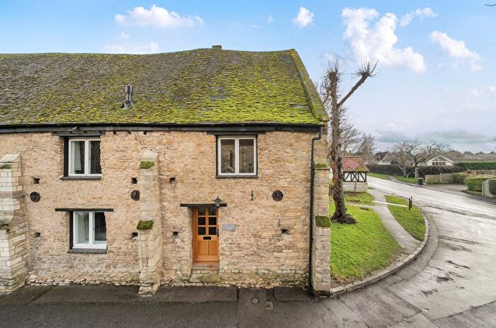 3 Bedroom Barn Conversion For Sale In West Tithe Barn, Church End, Bedford, MK43