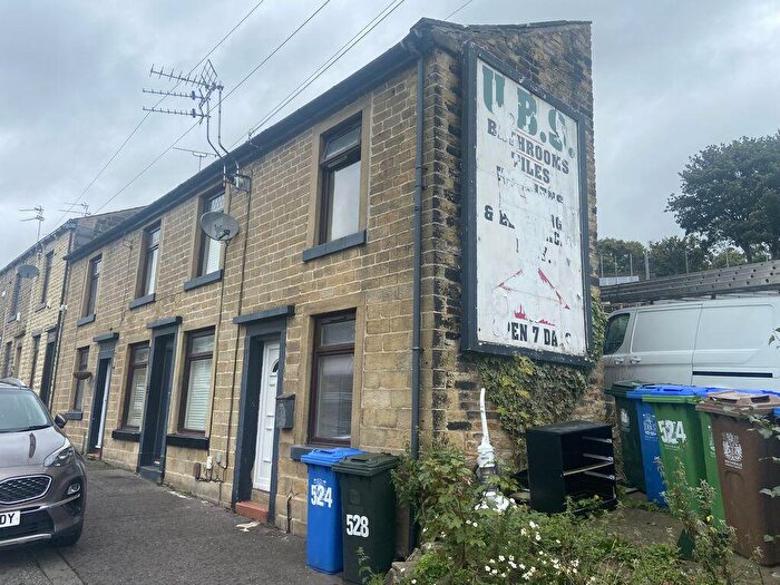 1 Bedroom End Of Terrace House To Rent In Whitworth Road Rochdale, OL12