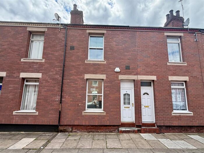 2 Bedroom Terraced House For Sale In Stoneclose Avenue, Hexthorpe, Doncaster, DN4