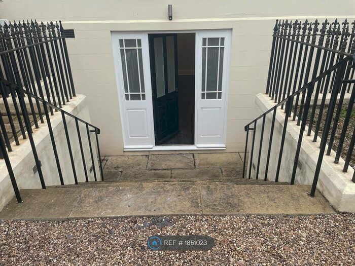 1 Bedroom Flat To Rent In Avenue Road, Leamington Spa, CV31