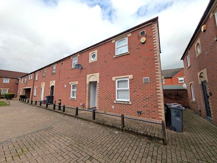 2 Bedroom Terraced House For Sale In Routh Court, Feltham, TW14