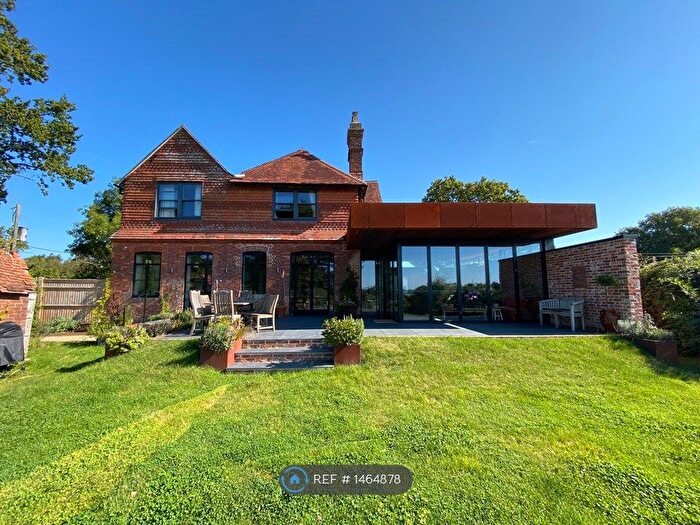 5 Bedroom Detached House To Rent In Robertsbridge, Robertsbridge, TN32