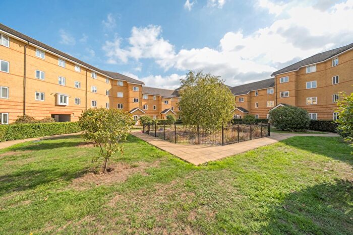 2 Bedroom Flat For Sale In Stanley Close, London, SE9