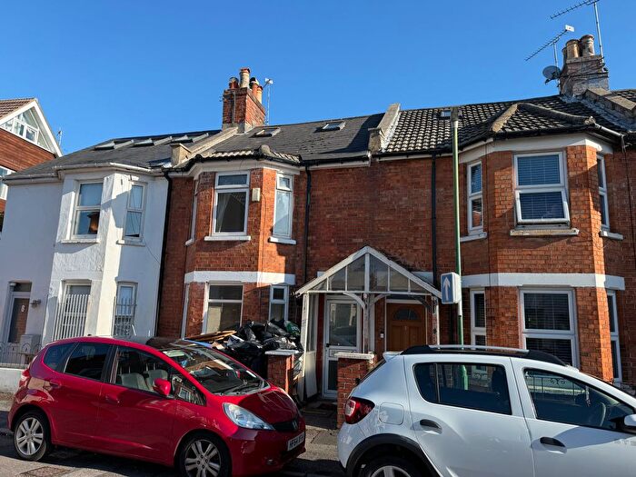 3 Bedroom Terraced House To Rent In Carnarvon Road, Bournemouth, BH1