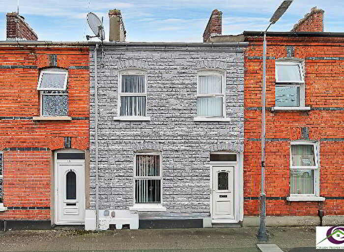 3 Bedroom Mid Terraced House For Sale In Phillip Street, Derry, BT48