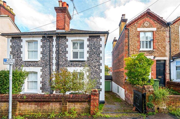 2 Bedroom Semi Detached House To Rent In Addison Road, Guildford, Surrey, GU1