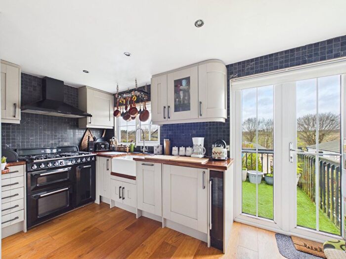 2 Bedroom Mobile/park Home For Sale In Old Sax Lane, Chartridge, Chesham, Buckinghamshire, HP5