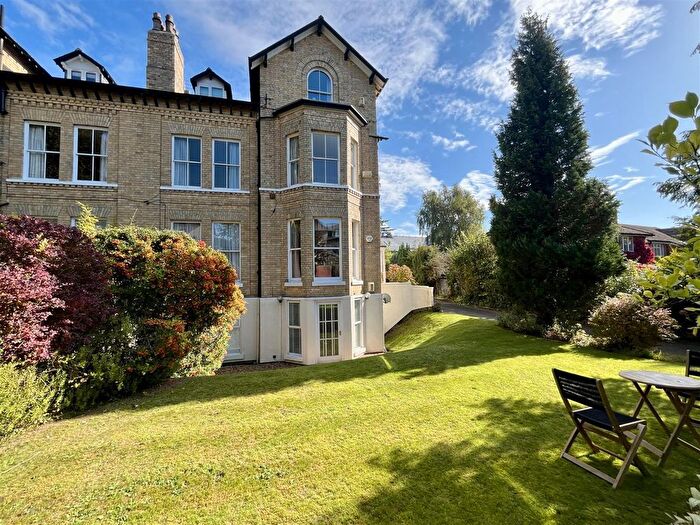 2 Bedroom Flat For Sale In Heald Road, Bowdon, Altrincham, WA14