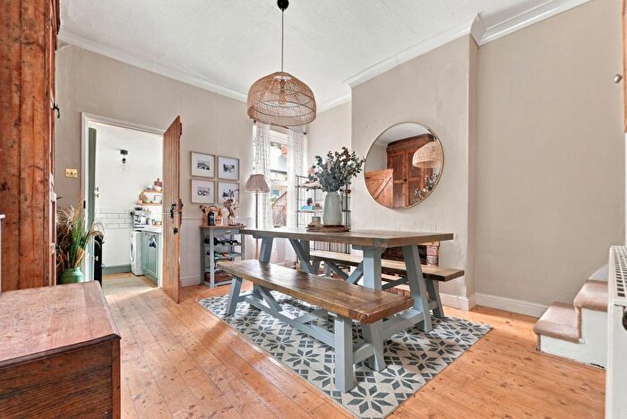 2 Bedroom End Terrace House For Sale In Ormonde Terrace, Nottingham, Nottinghamshire, NG5