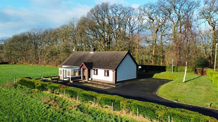 4 Bedroom Detached Bungalow For Sale In Rhyddlan, Llanybydder, SA40