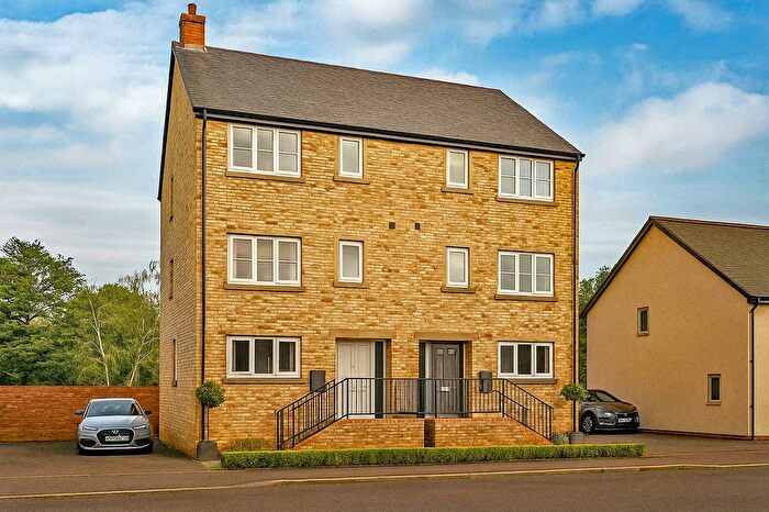 4 Bedroom Detached House For Sale In Colyton, Devon, EX24