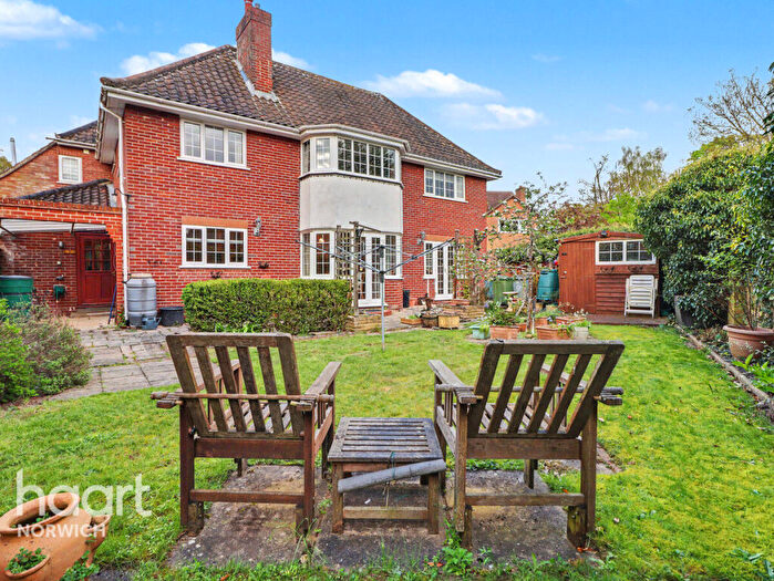 4 Bedroom Detached House For Sale In Shakespeare Way, Norwich, NR8
