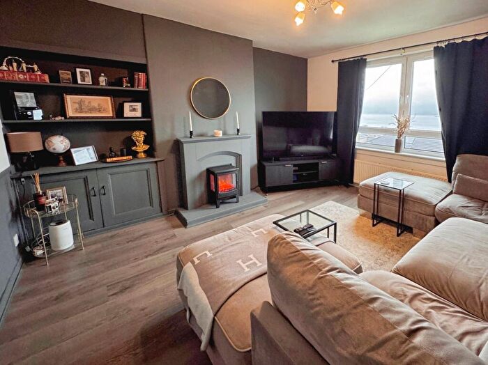 2 Bedroom Flat For Sale In Farquhar Road, Port Glasgow, PA14