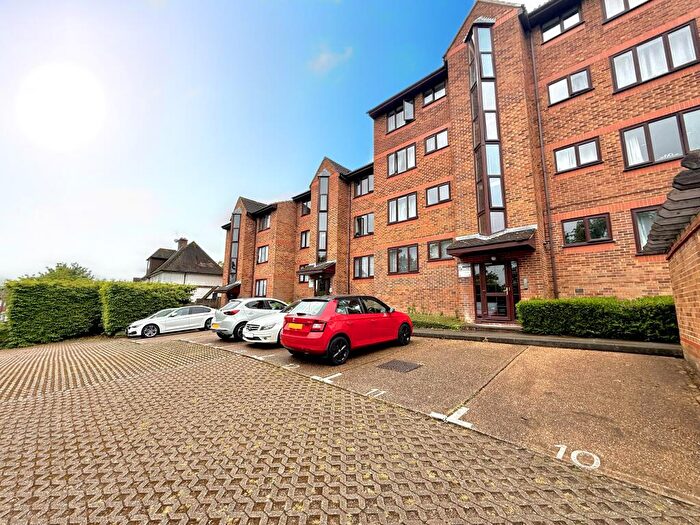 1 Bedroom Apartment To Rent In Buckland Road, Maidstone, ME16
