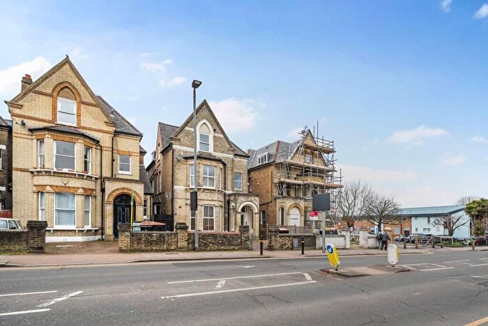 1 Bedroom Flat To Rent In Bedford Hill, Balham, London, SW12