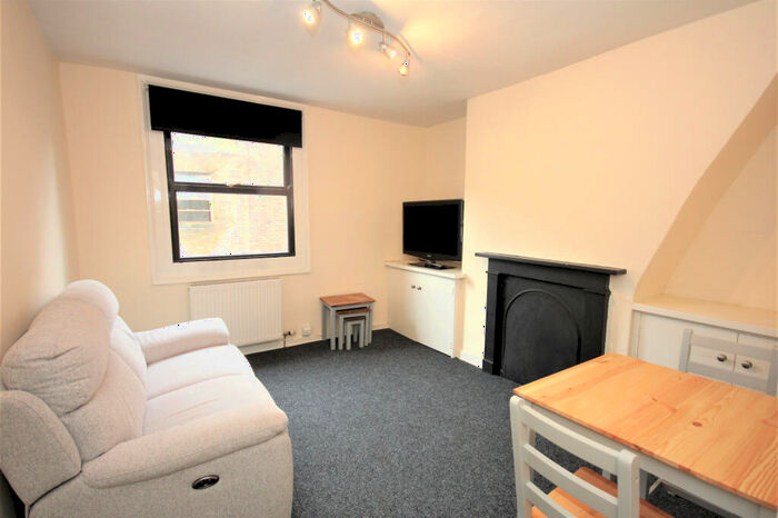 2 Bedroom Flat To Rent In Theatre Street, Preston, PR1