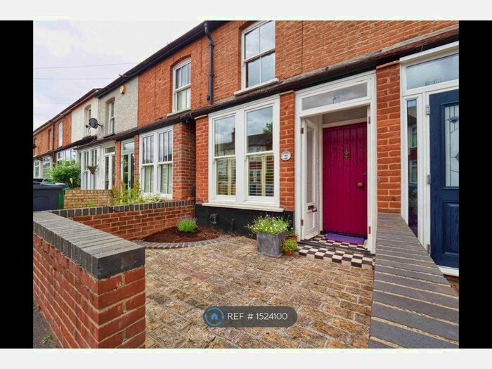 3 Bedroom Terraced House To Rent In Oxhey Avenue, Bushey, WD19