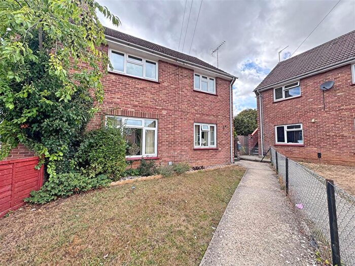 2 Bedroom Maisonette For Sale In Pygot Place, Braintree, CM7