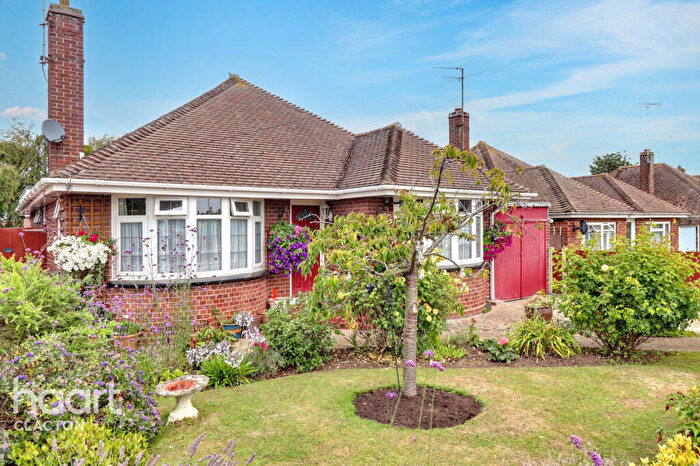 3 Bedroom Detached Bungalow For Sale In Wyndham Crescent, Clacton-On-Sea, CO15