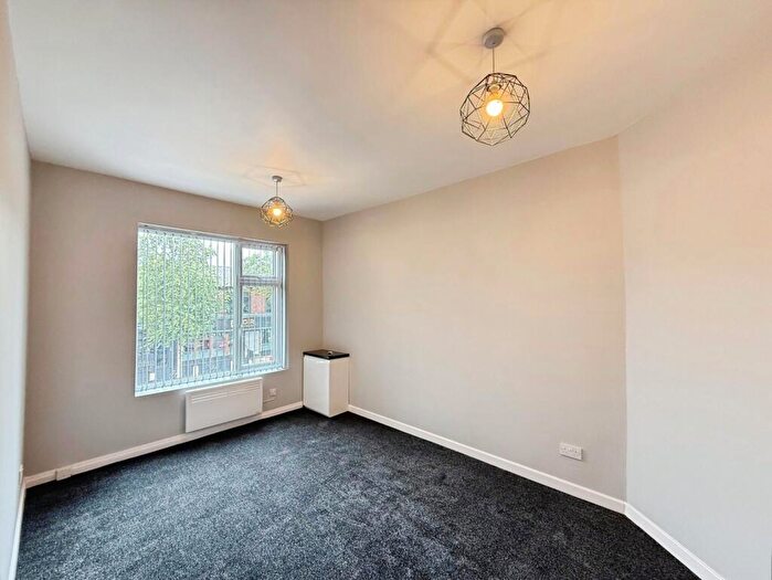 2 Bedroom Flat To Rent In Monton Road, St Floor Flat, Monton, M30