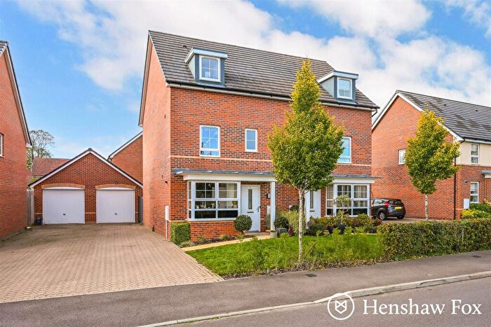 4 Bedroom Semi Detached House For Sale In Ganger Farm Way, Ampfield, Romsey, Hampshire, SO51