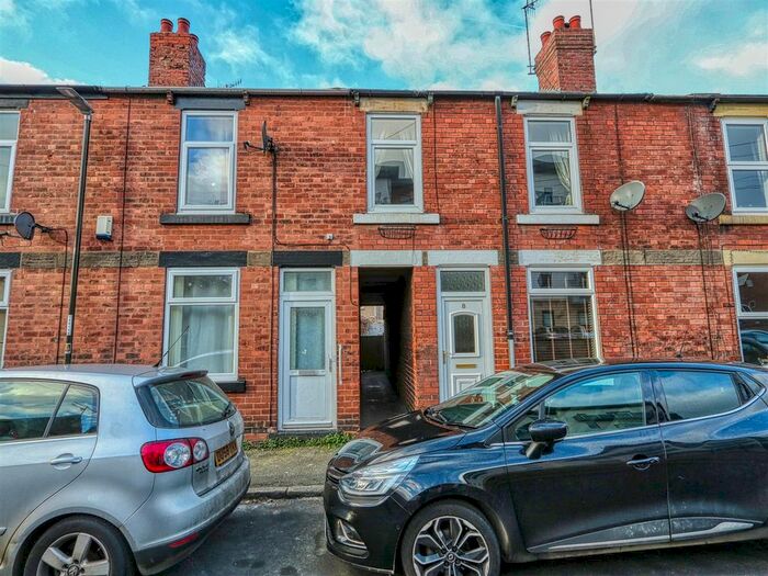 2 Bedroom Terraced House To Rent In School Board Lane, Chesterfield, Derbyshire, S40