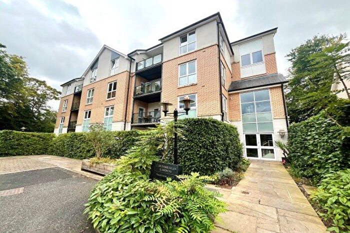 2 Bedroom Flat To Rent In Dundreggan Gardens, Manchester, M20