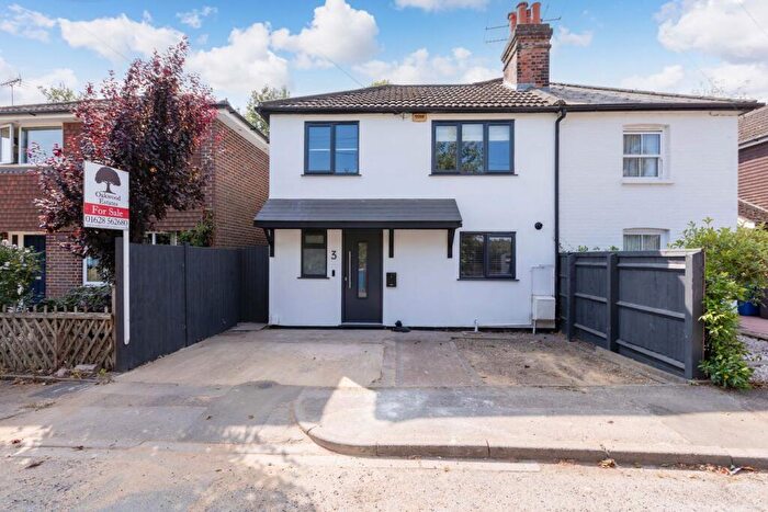 3 Bedroom Semi-Detached House For Sale In Firs Lane, Maidenhead, SL6