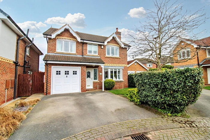 4 Bedroom Detached House For Sale In Ruscombe Place, Carlton, Barnsley, S71