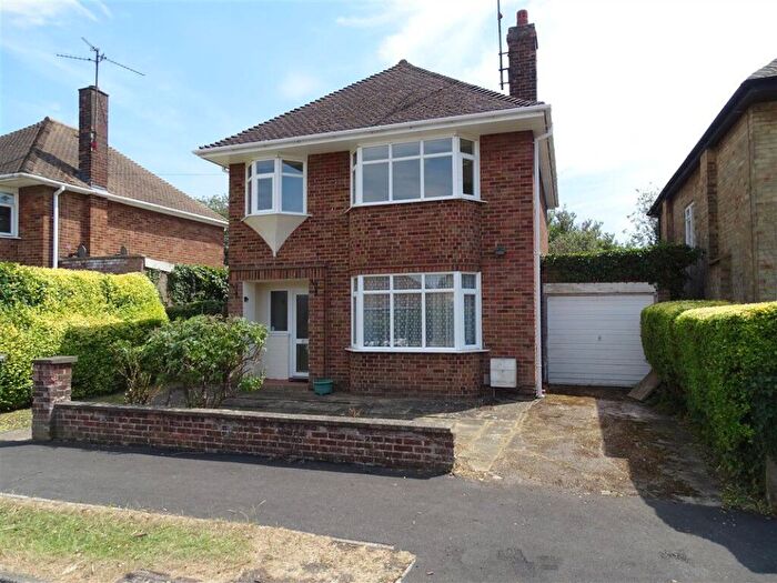 3 Bedroom Detached House For Sale In Hillward Close: Orton Longueville, PE2