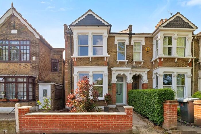 4 Bedroom End Of Terrace House To Rent In Capel Road, London, E7