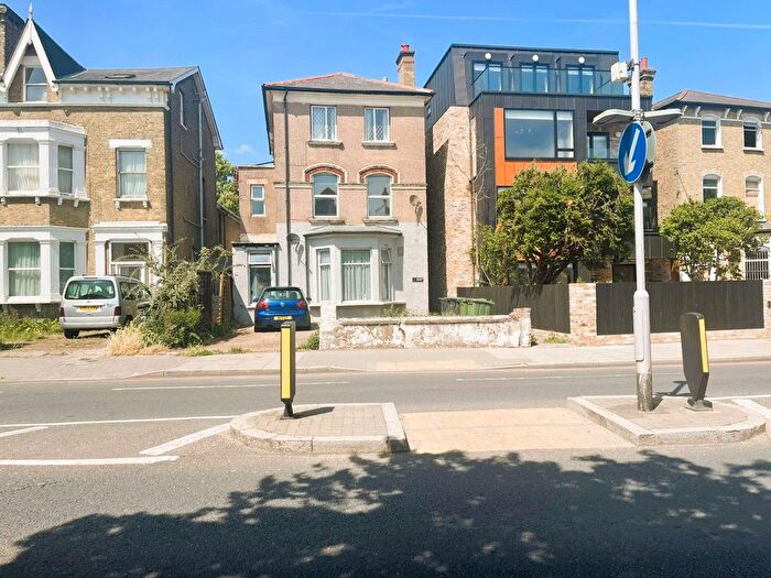 2 Bedroom Flat To Rent In Stanstead Road, London, SE23