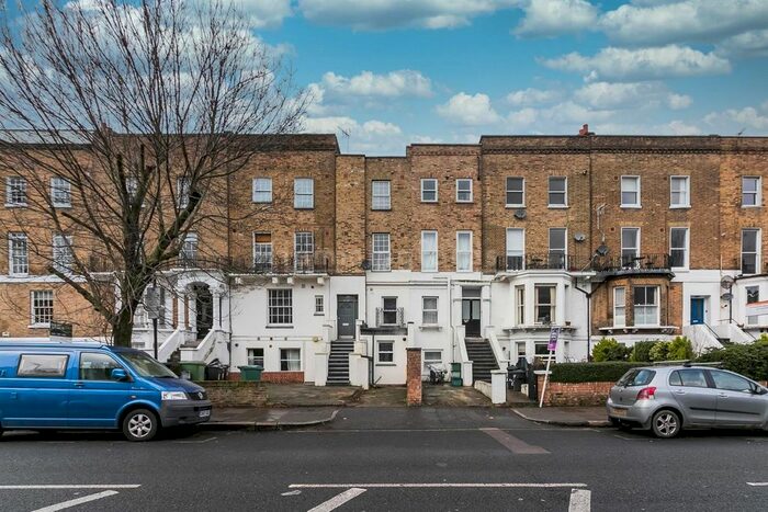 2 Bedroom Flat To Rent In Hanley Road, Finsbury Park, London, N4