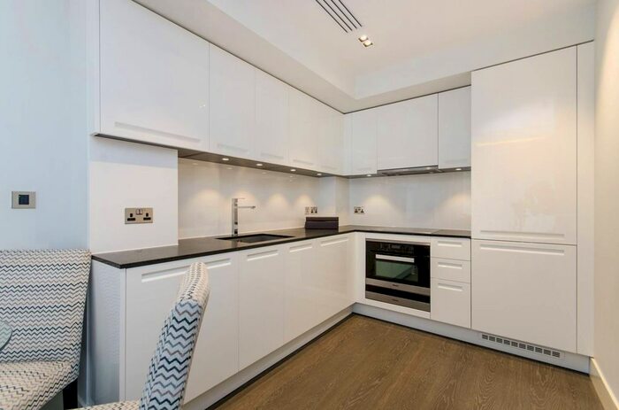 1 Bedroom Flat To Rent In Kensington High Street, Kensington, London, W14