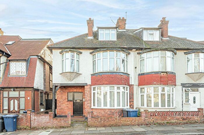 1 Bedroom Flat To Rent In Ambrose Avenue, Golders Green, London, NW11