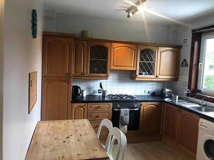 3 Bedroom Flat To Rent In Watson Avenue, St. Andrews, KY16
